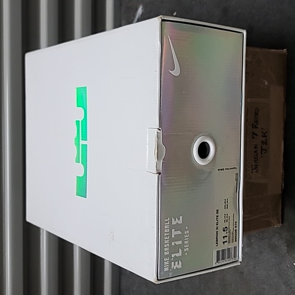 ‼️ SOLD ‼️LEBRON XI ELITE SE 'IRON MAN' - Picture 10 of 11